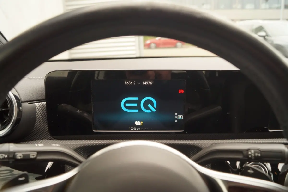 250e Business Edition -NAVI-ECC-PDC-