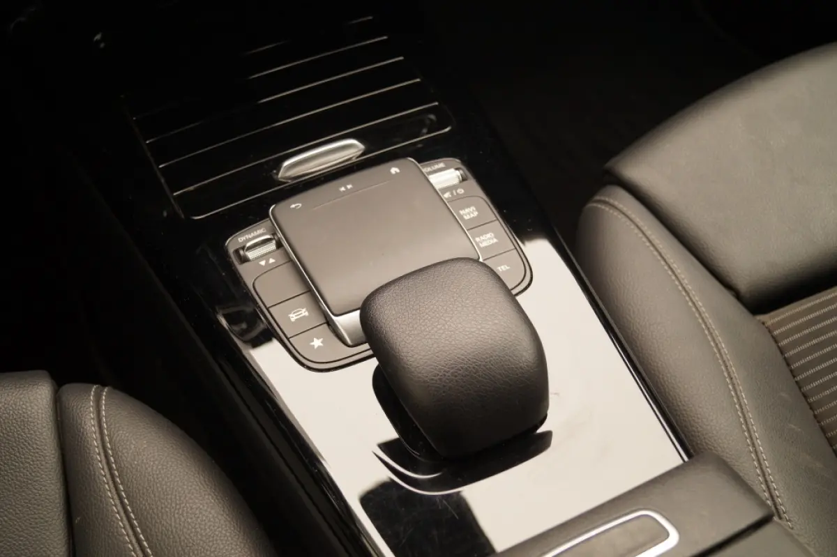 250e Business Edition -NAVI-ECC-PDC-