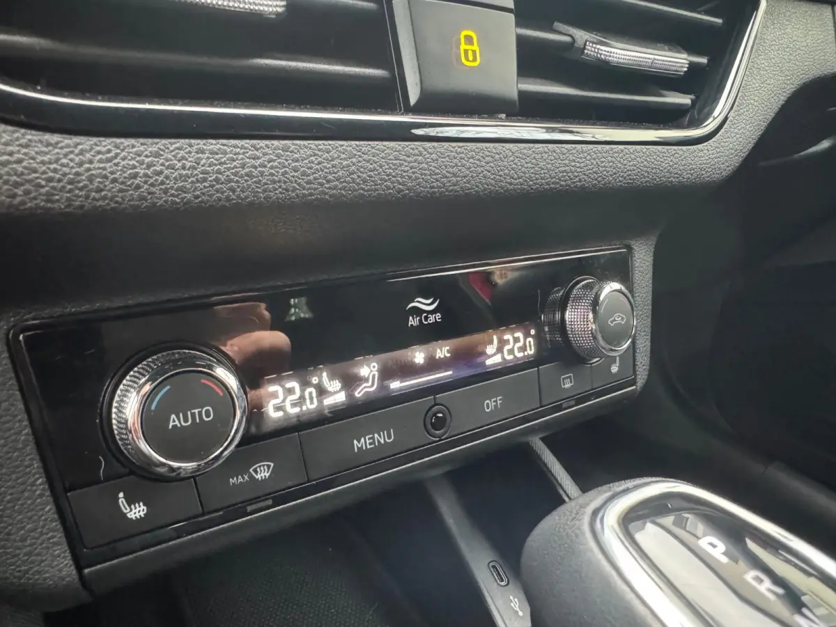 1.0 TSI Sport Business|Automaat|ACC|Stoelverwarming|