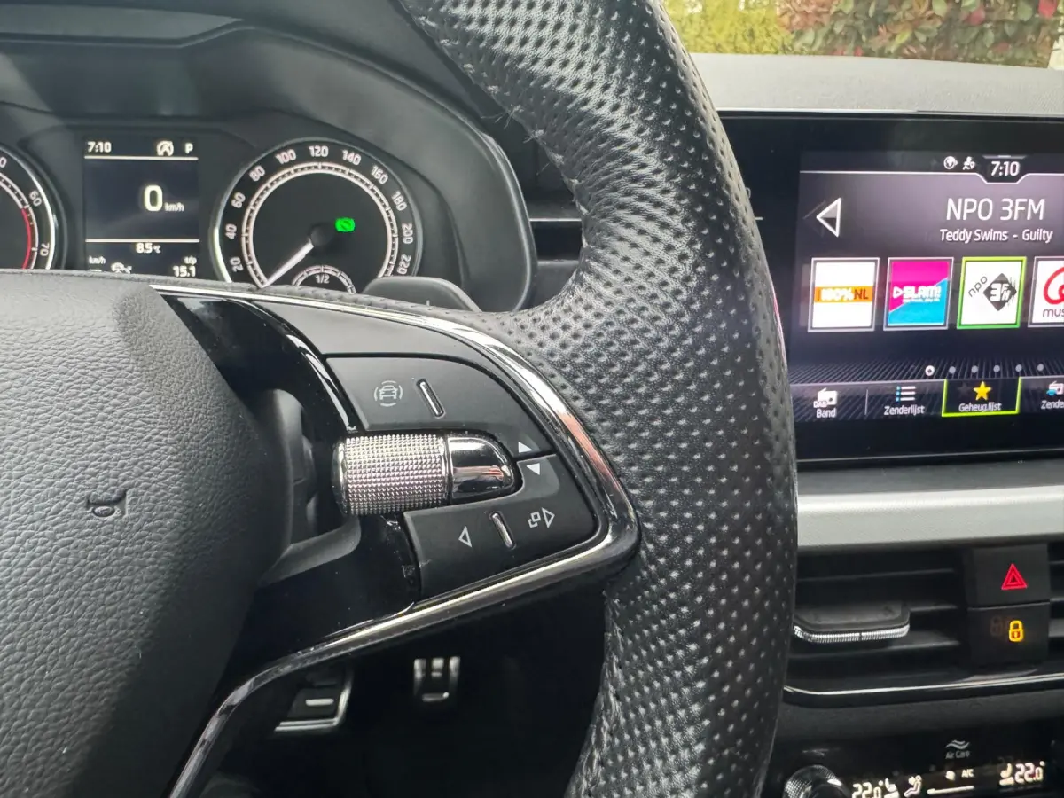 1.0 TSI Sport Business|Automaat|ACC|Stoelverwarming|