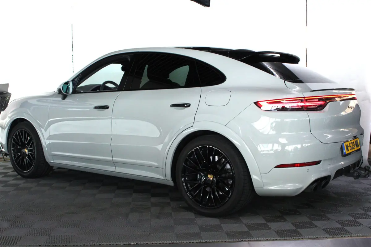 3.0 E-Hybrid KRIJT SPORTDESIGN PANO * NL *AUTO TRH 360 CAM ACC M 22