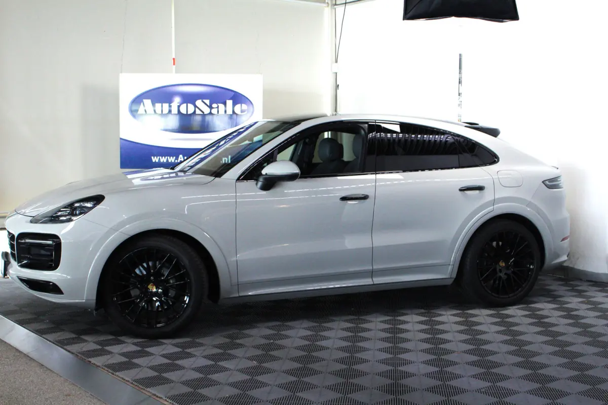 3.0 E-Hybrid KRIJT SPORT DESIGN NL AUTO 360 CAM ACC Carplay Trekh. 12-2021