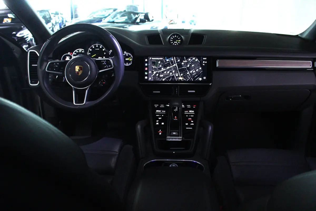 3.0 E-Hybrid KRIJT SPORT DESIGN NL AUTO 360 CAM ACC Carplay Trekh. 12-2021