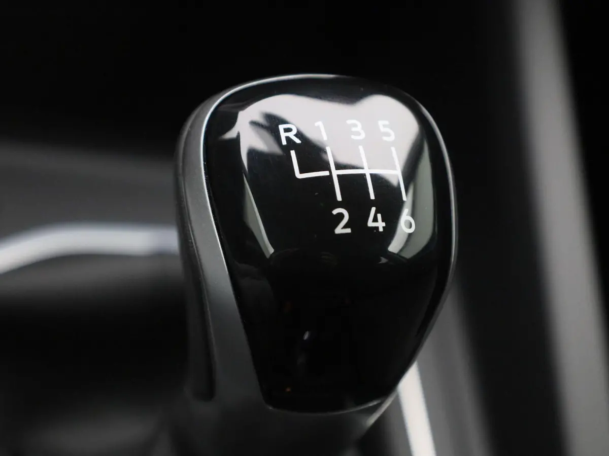 1.5 TSI Life Edition | Draadloze Apple Carplay | Adaptieve cruise control | Lane Assist | Climate control | Achteruitrij camera | Parkeersensoren | Elektrische achterklep |