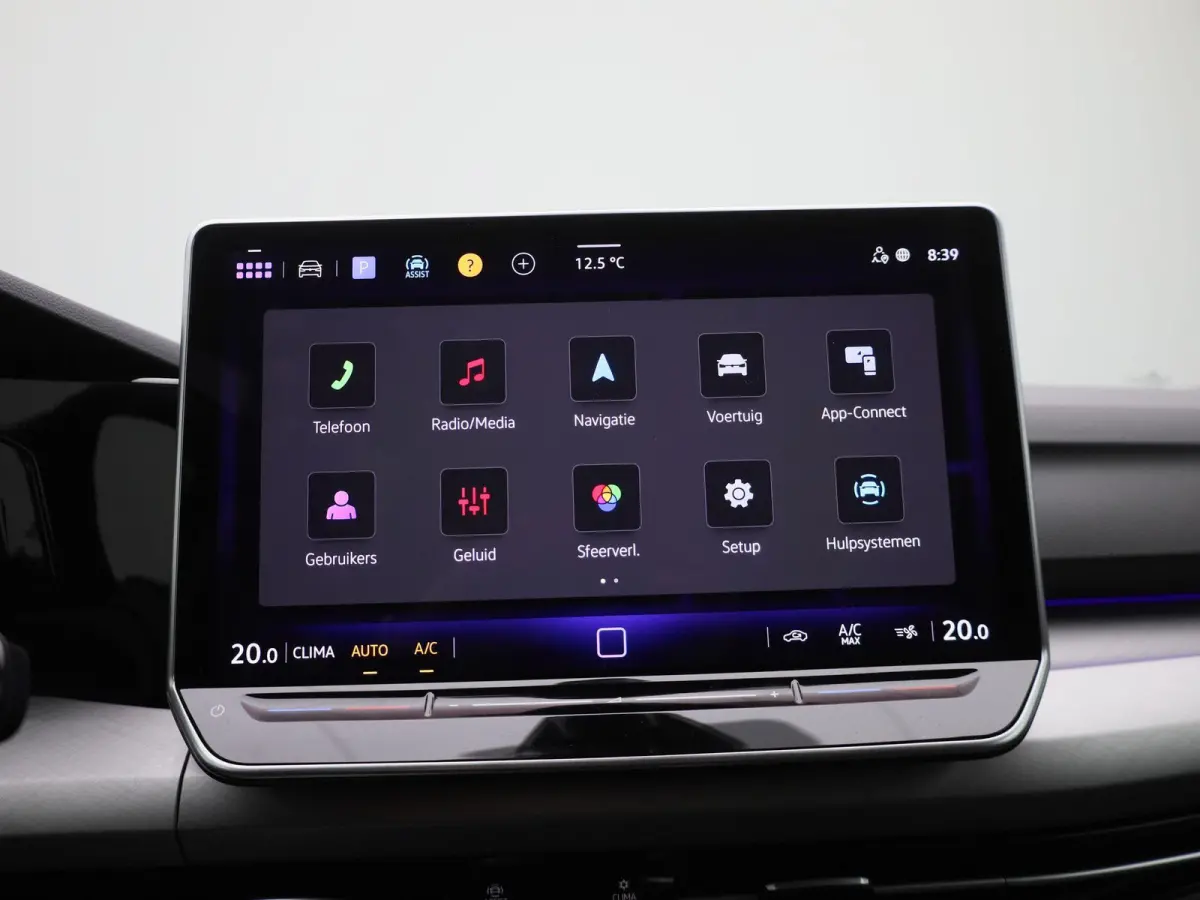 1.5 TSI Life Edition | Draadloze Apple Carplay | Adaptieve cruise control | Lane Assist | Climate control | Achteruitrij camera | Parkeersensoren | Elektrische achterklep |