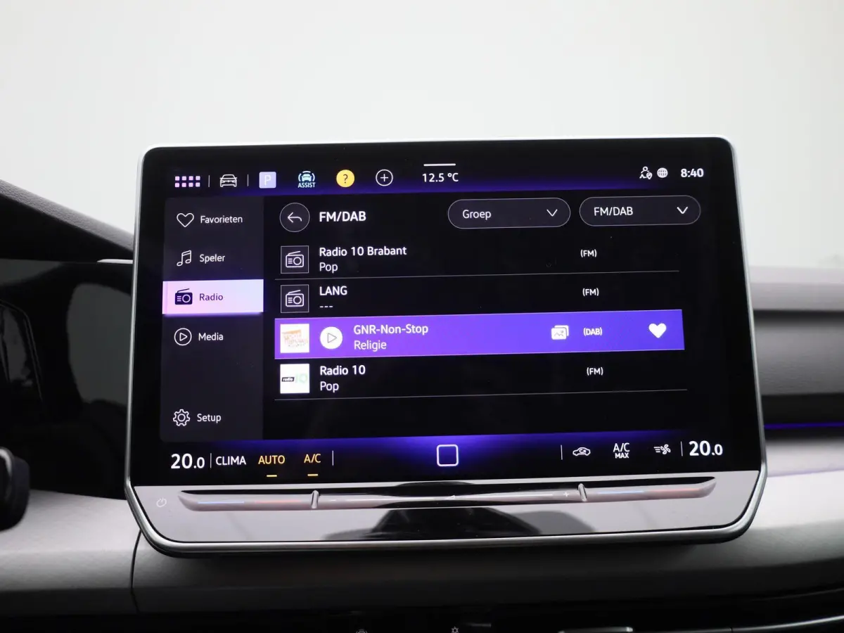 1.5 TSI Life Edition | Draadloze Apple Carplay | Adaptieve cruise control | Lane Assist | Climate control | Achteruitrij camera | Parkeersensoren | Elektrische achterklep |