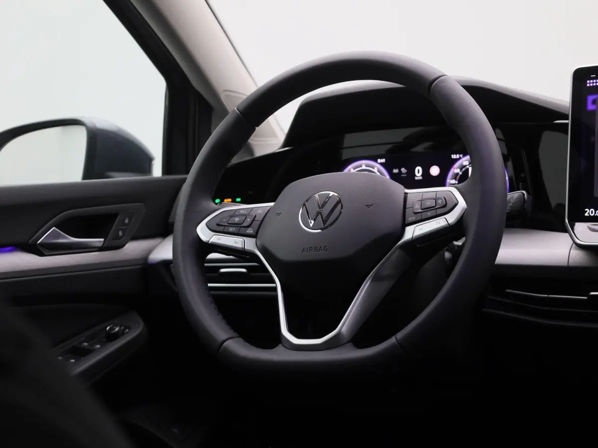 1.5 TSI Life Edition | Draadloze Apple Carplay | Adaptieve cruise control | Lane Assist | Climate control | Achteruitrij camera | Parkeersensoren | Elektrische achterklep |