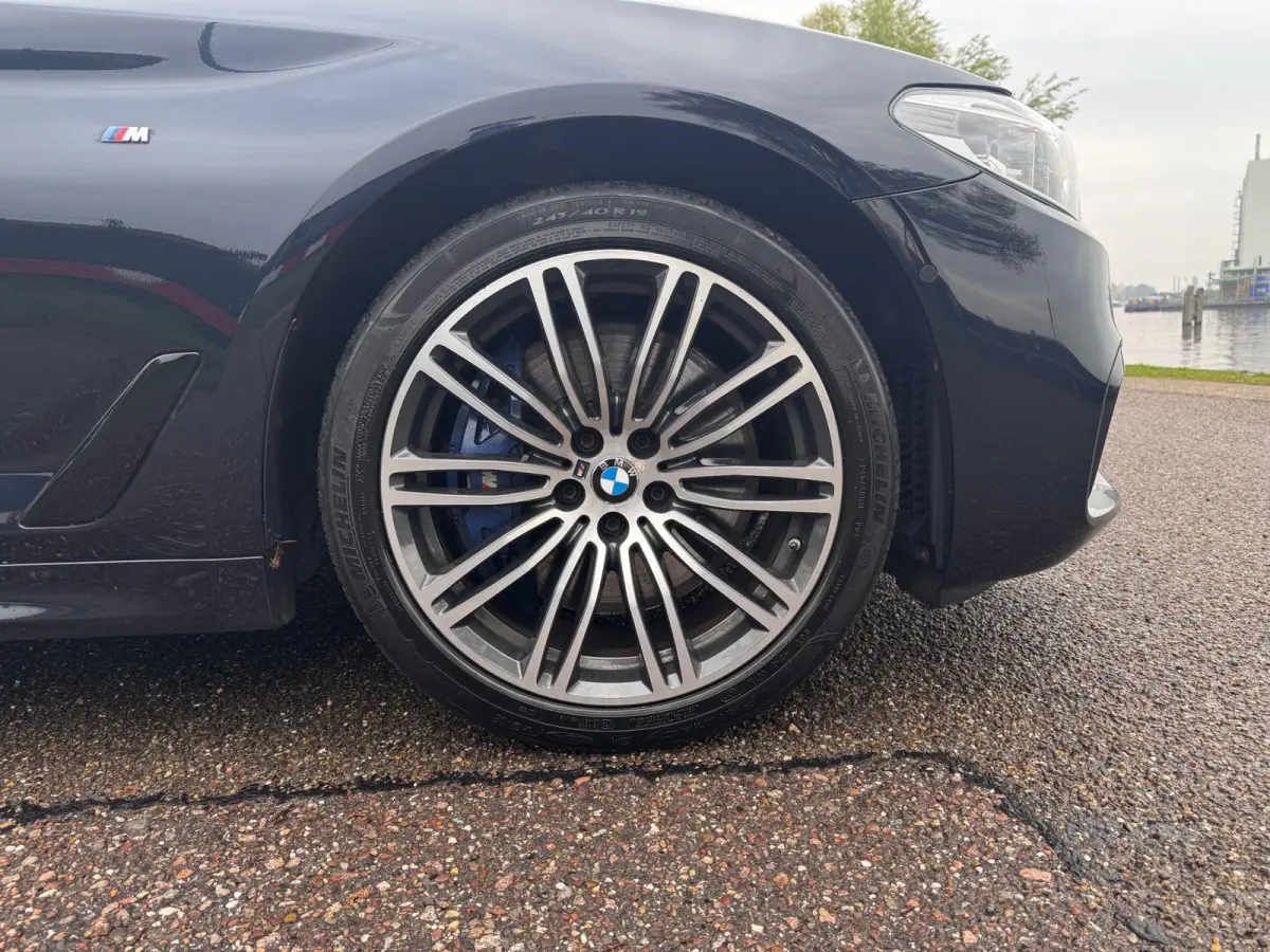 540i xDrive High Exe M-Sport Panodak Trekhaak Dealeronderh