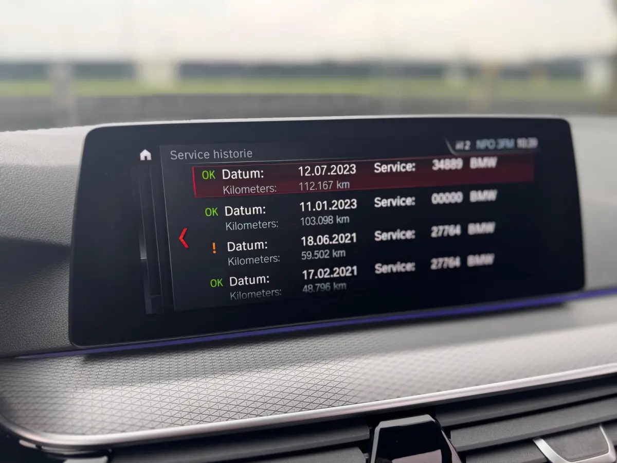 540i xDrive High Exe M-Sport Panodak Trekhaak Dealeronderh