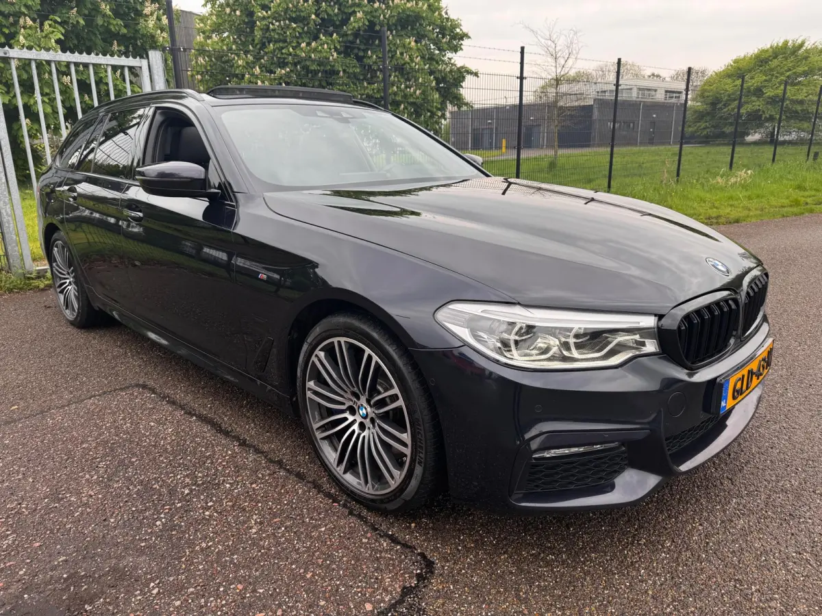 540i xDrive High Exe M-Sport Panodak Trekhaak Dealeronderh