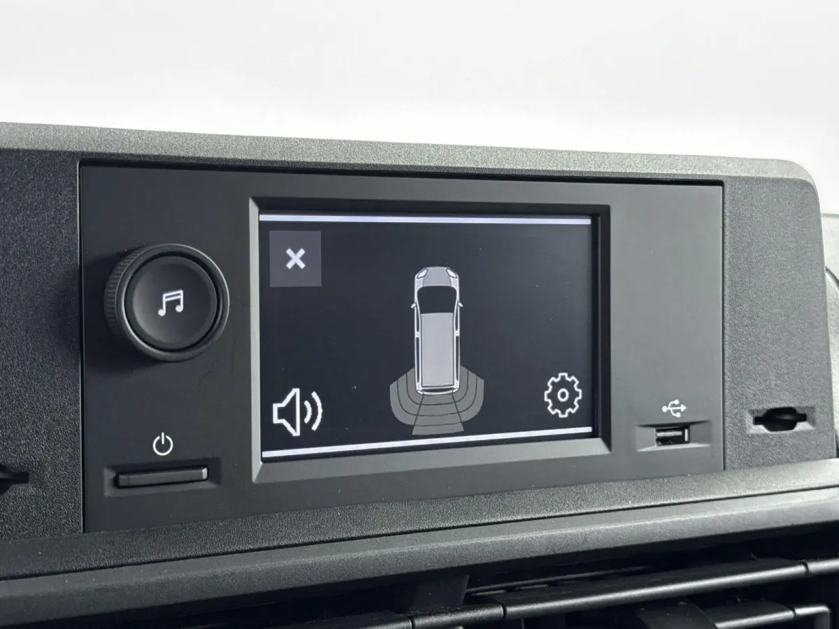 EV 75 KWh 136pk L2 | 0% Rente | 3-Persoons  | Parkeersensoren | Bluetooth