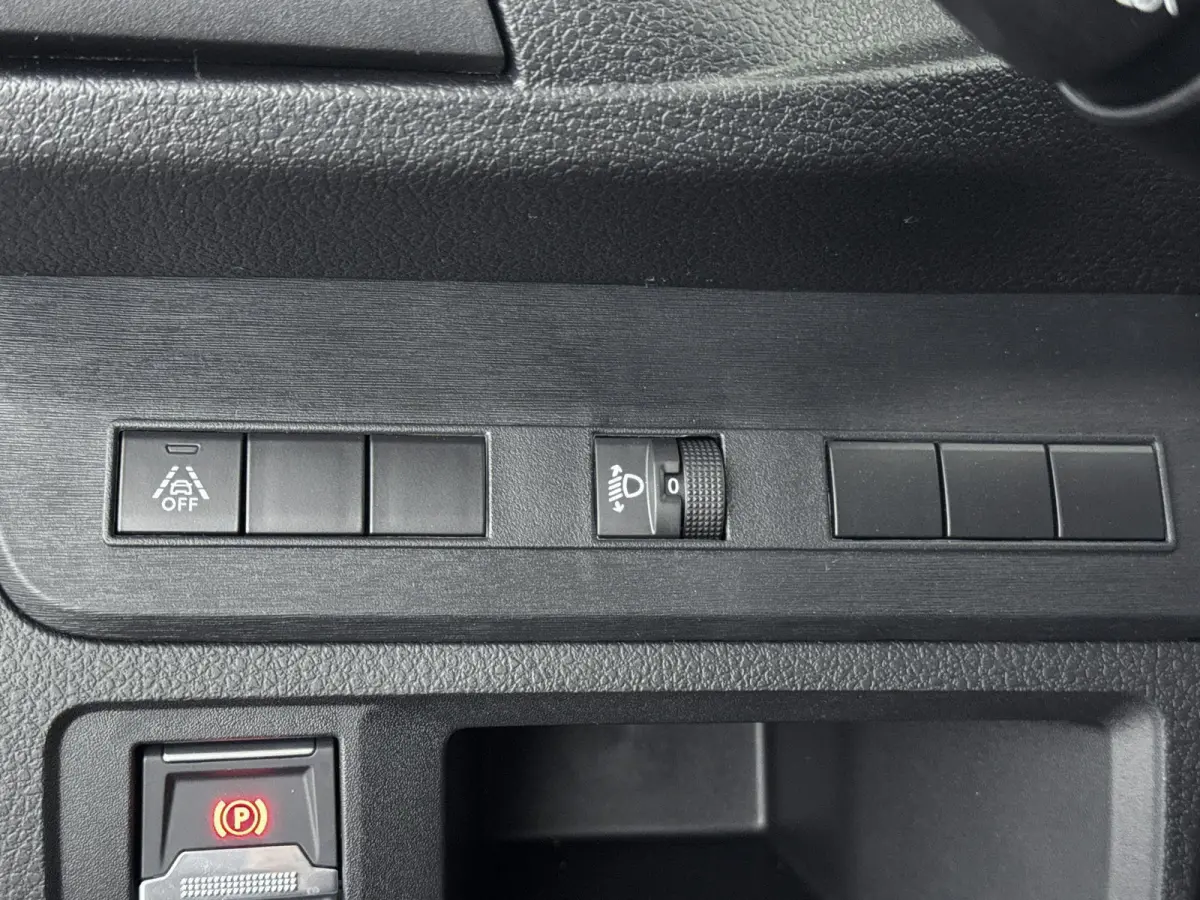 EV 75 KWh 136pk L2 | 0% Rente | 3-Persoons  | Parkeersensoren | Bluetooth