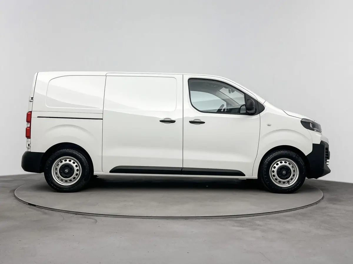 EV 75 KWh 136pk L2 | 0% Rente | 3-Persoons  | Parkeersensoren | Bluetooth
