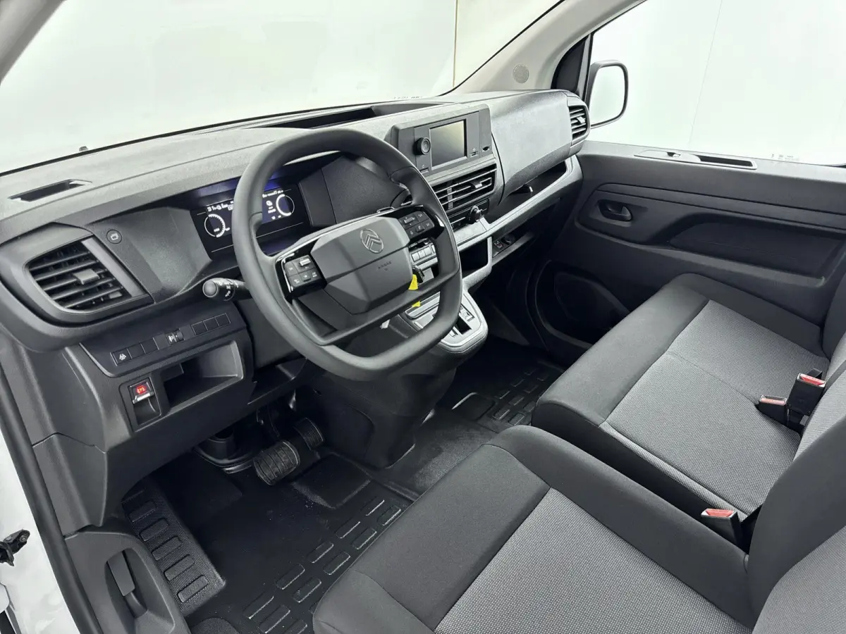 EV 75 KWh 136pk L2 | 0% Rente | 3-Persoons  | Parkeersensoren | Bluetooth