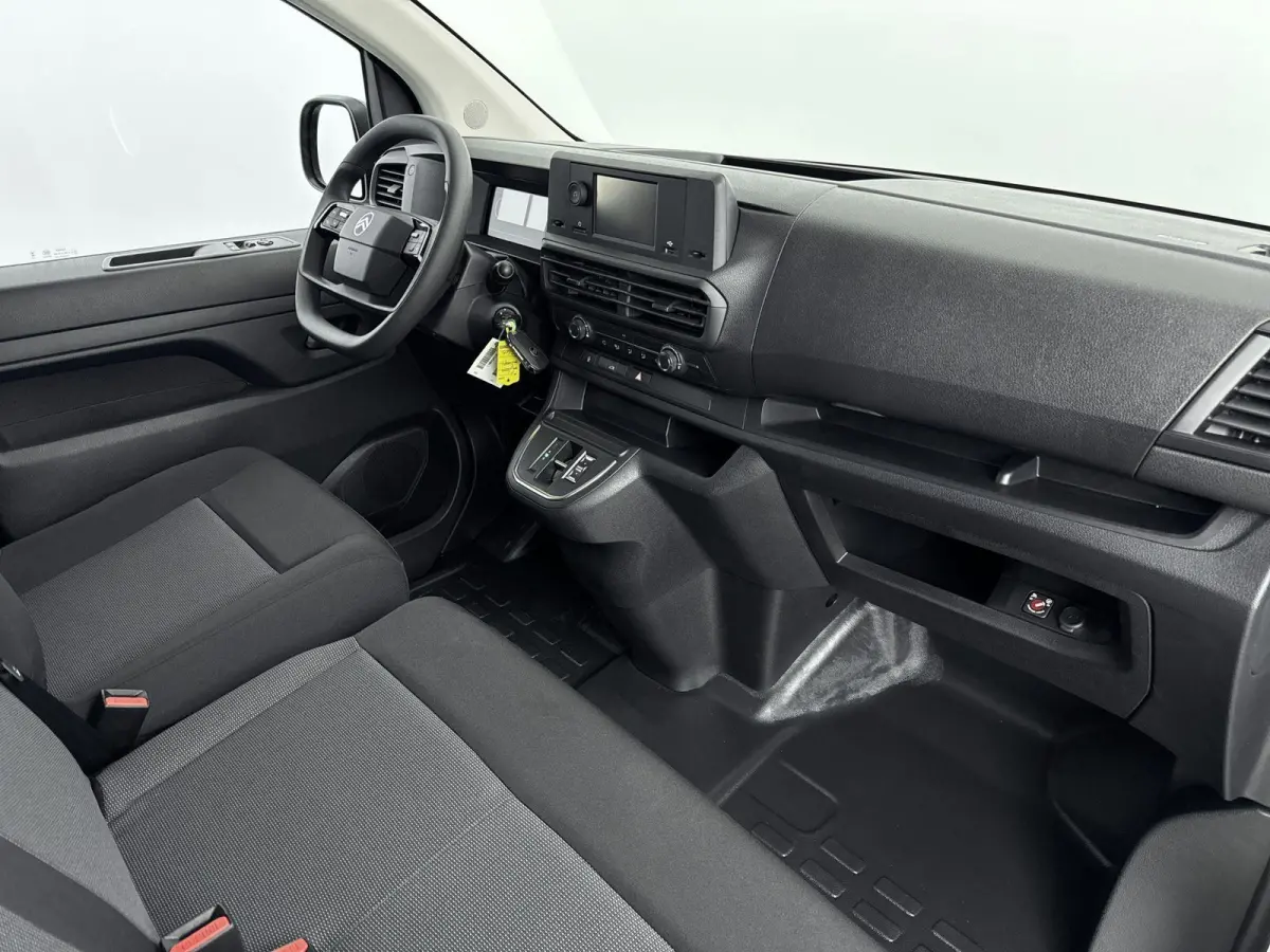 EV 75 KWh 136pk L2 | 0% Rente | 3-Persoons  | Parkeersensoren | Bluetooth