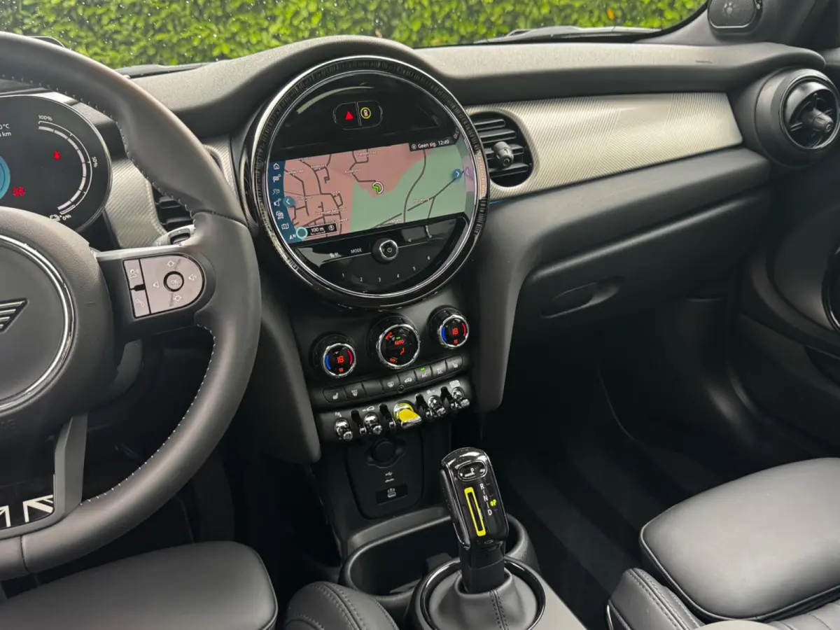 Mini YOURS SE ELEKTRIC LEDER PANORAMADAK STOELVERWARMING ADAPTICE CRUISE
