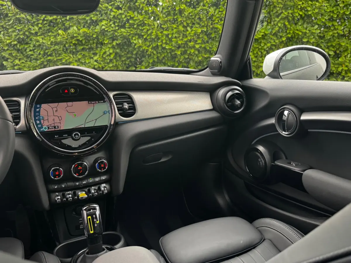 Mini YOURS SE ELEKTRIC LEDER PANORAMADAK STOELVERWARMING ADAPTICE CRUISE