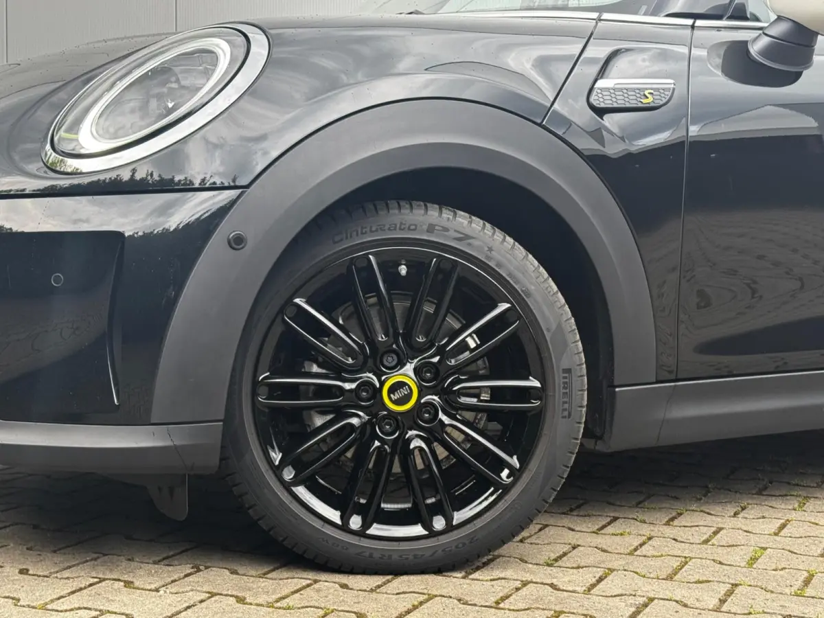 Mini YOURS SE ELEKTRIC LEDER PANORAMADAK STOELVERWARMING ADAPTICE CRUISE