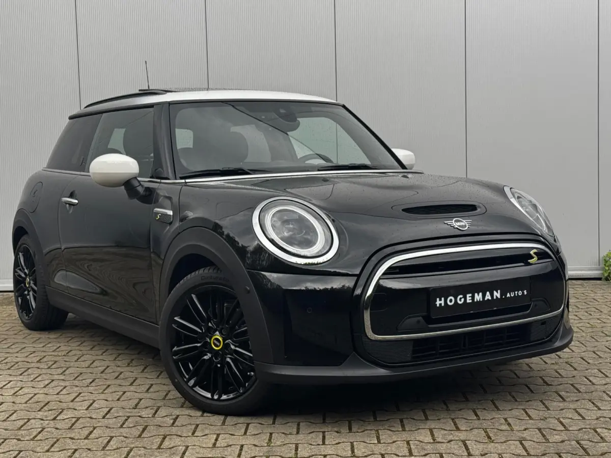 Mini YOURS SE ELEKTRIC LEDER PANORAMADAK STOELVERWARMING ADAPTICE CRUISE