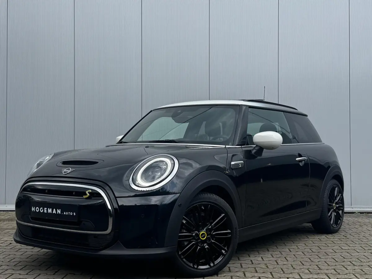 Mini YOURS SE ELEKTRIC LEDER PANORAMADAK STOELVERWARMING ADAPTICE CRUISE