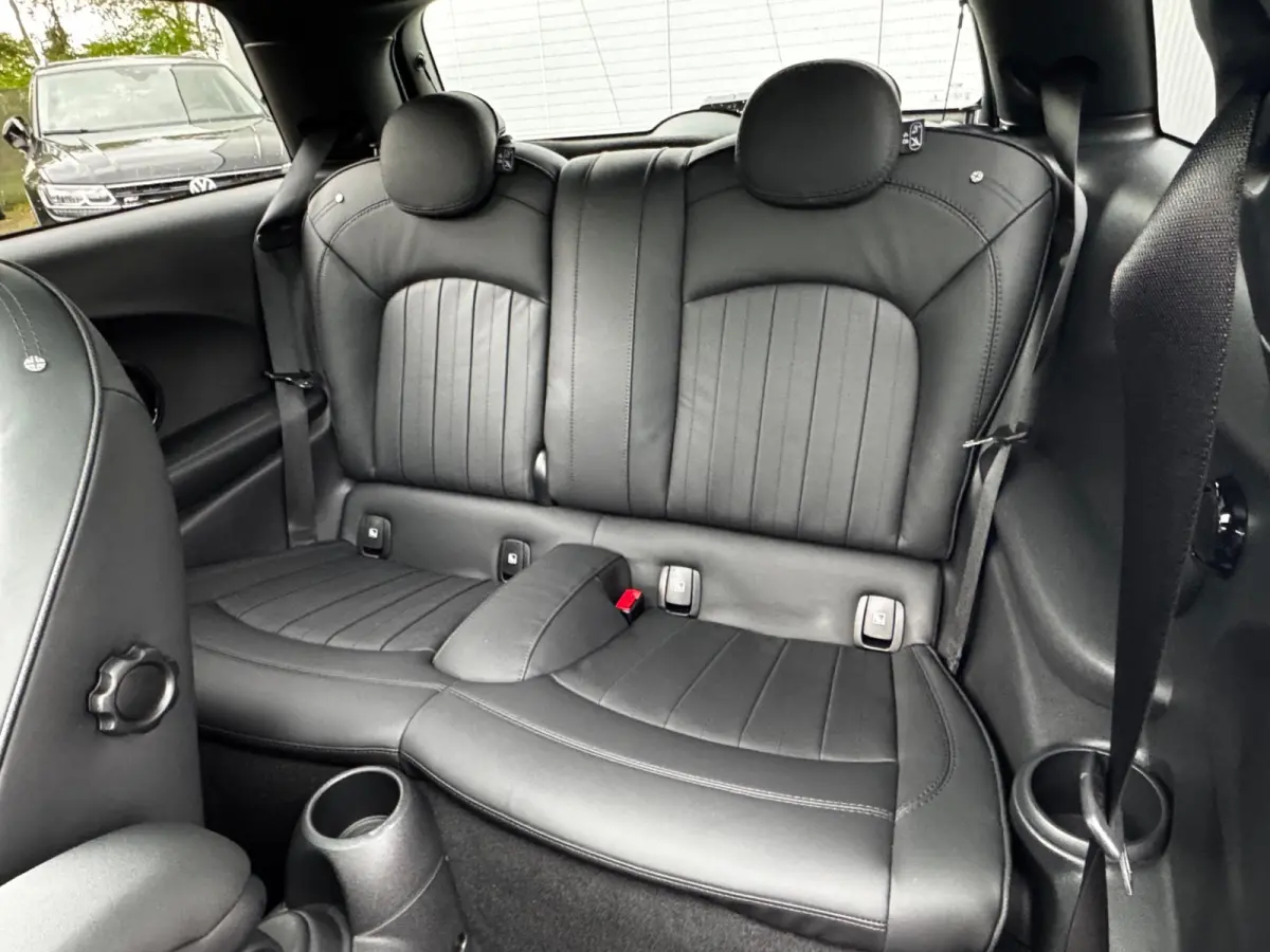 Mini YOURS SE ELEKTRIC LEDER PANORAMADAK STOELVERWARMING ADAPTICE CRUISE