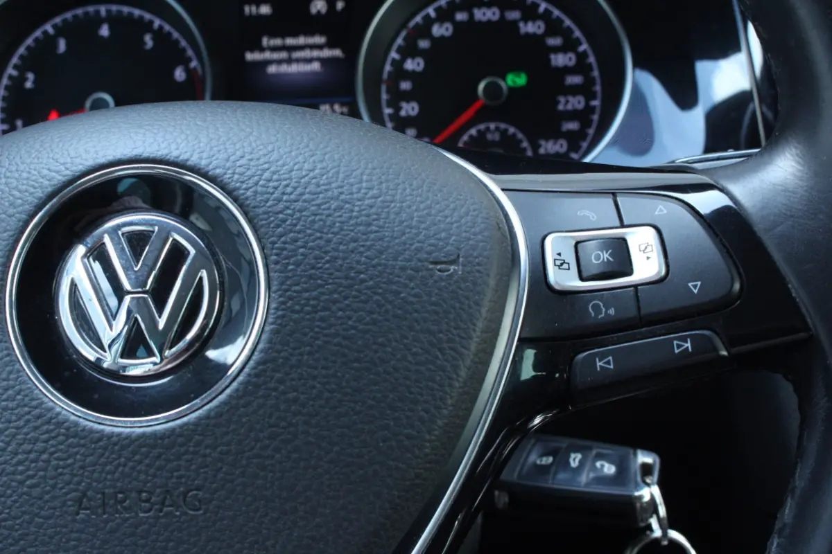 1.4 TSI DSG Highline CARPLAY MASSAGE XENON LEER STUURVW NAV '16