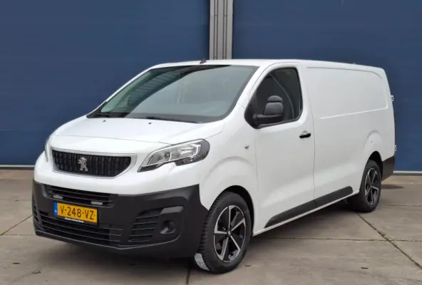 231L 2.0 BlueHDI 180 Premium AUTOMAAT / AIRCO / CRUISE CONTROLE / TREKHAAK / L3H1
