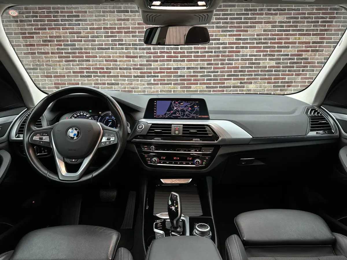 xDrive30e eDrive Edition | Head-up| CarPlay| Stuurverwarming|