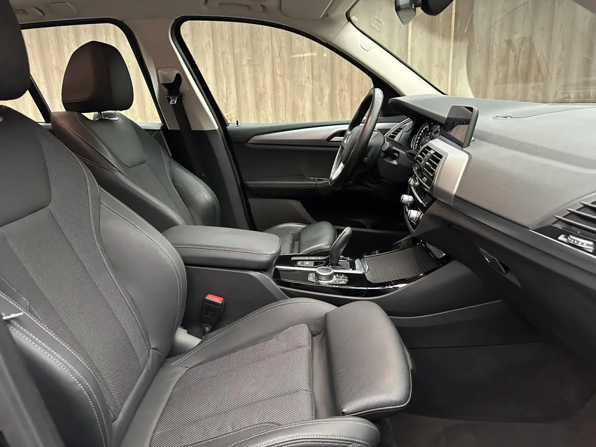 xDrive30e eDrive Edition | Head-up| CarPlay| Stuurverwarming|