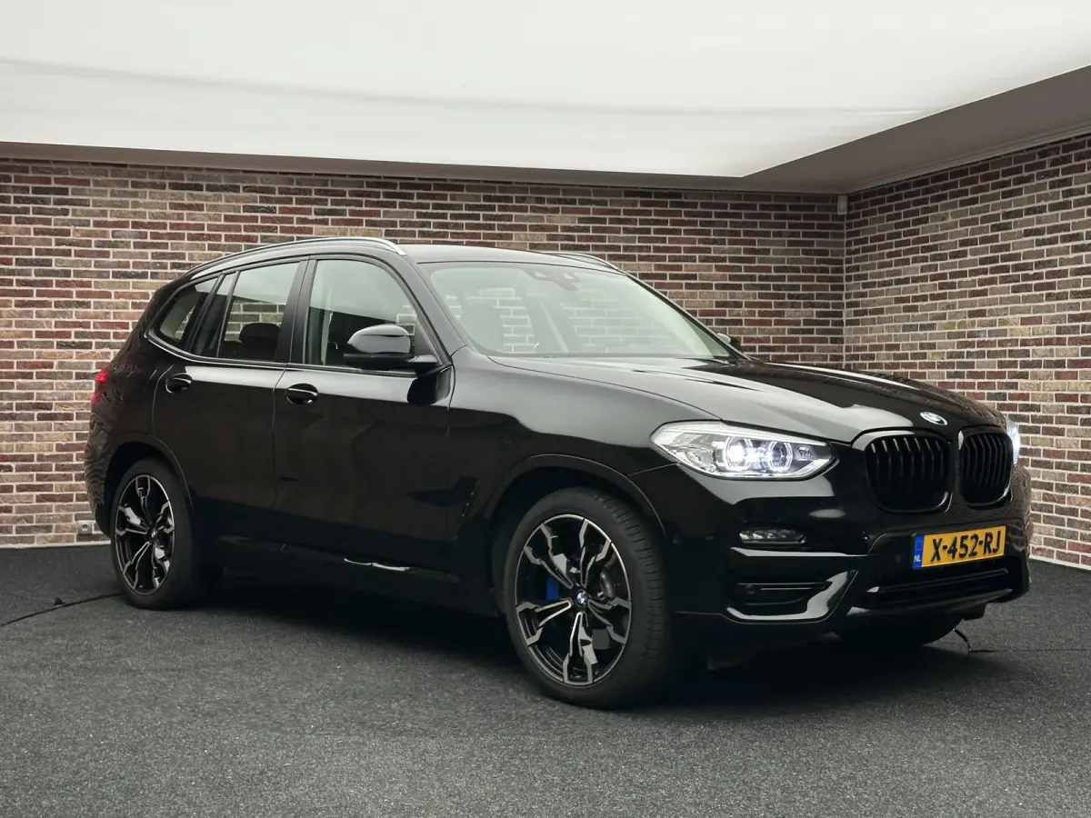 xDrive30e eDrive Edition | Head-up| CarPlay| Stuurverwarming|