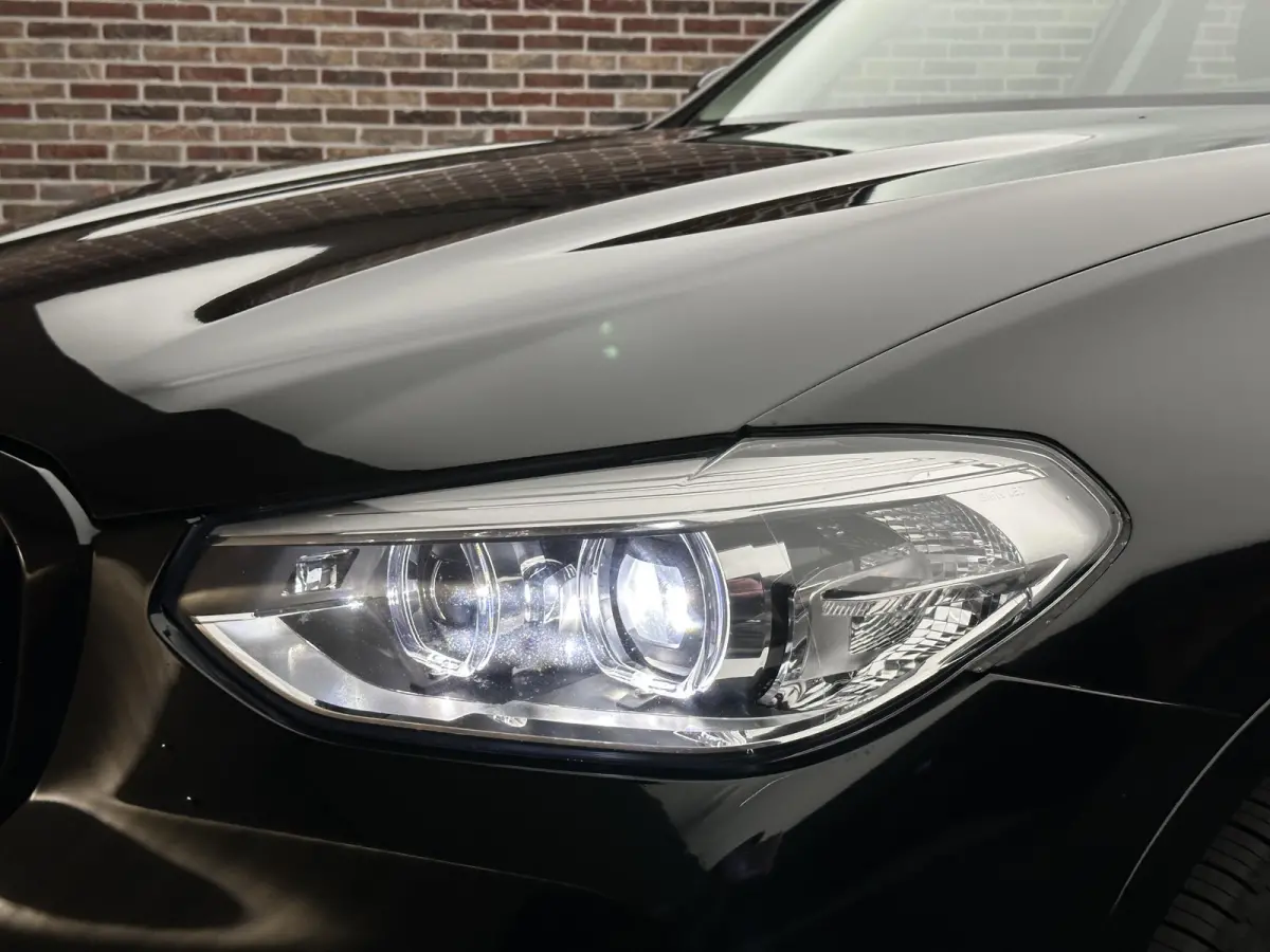 xDrive30e eDrive Edition | Head-up| CarPlay| Stuurverwarming|