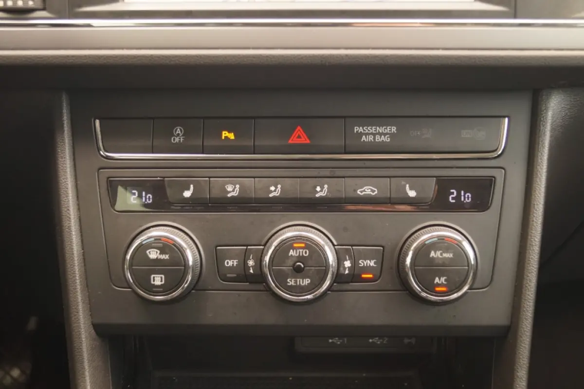 1.6 TDI 115pk Style -NAVI-ECC-PDC-