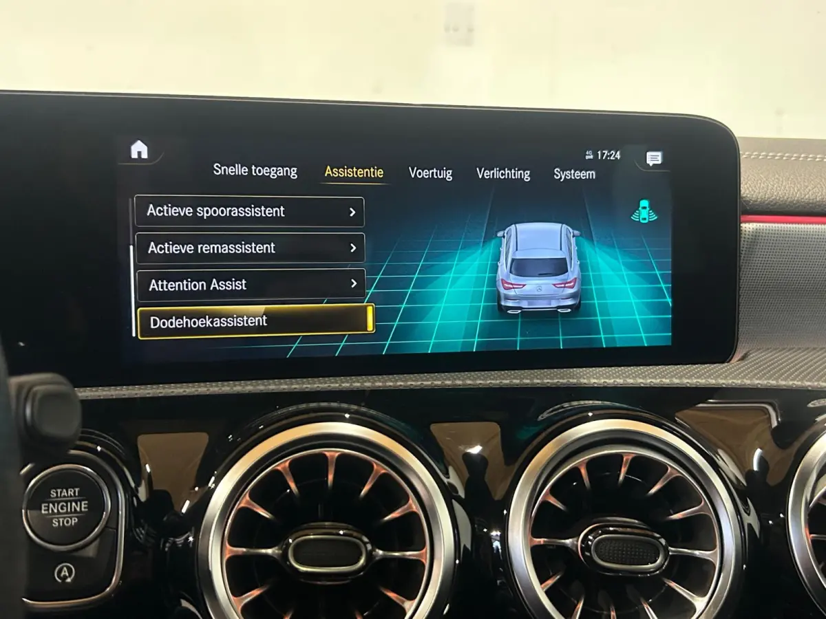 180 AMG Line - Panorama - Camera - Carplay - Sfeerverlichting
