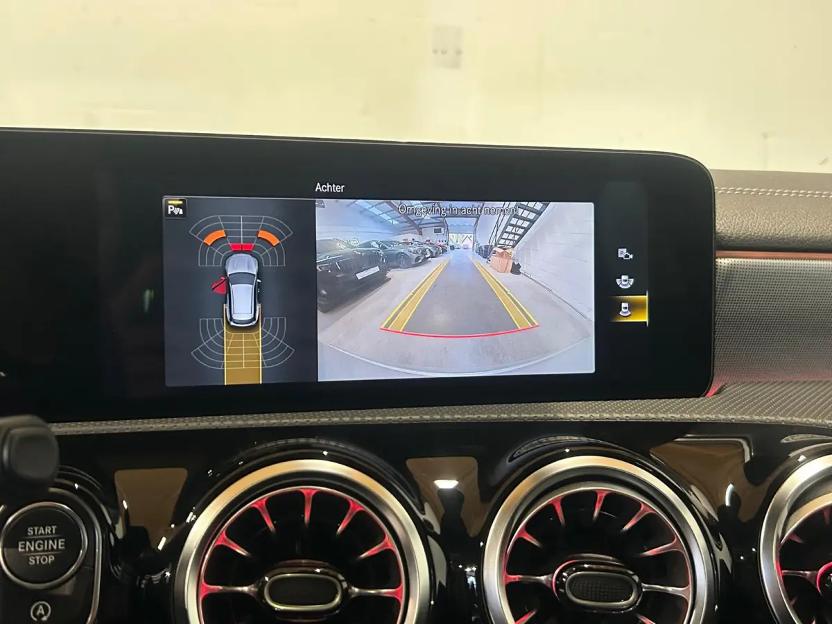 180 AMG Line - Panorama - Camera - Carplay - Sfeerverlichting