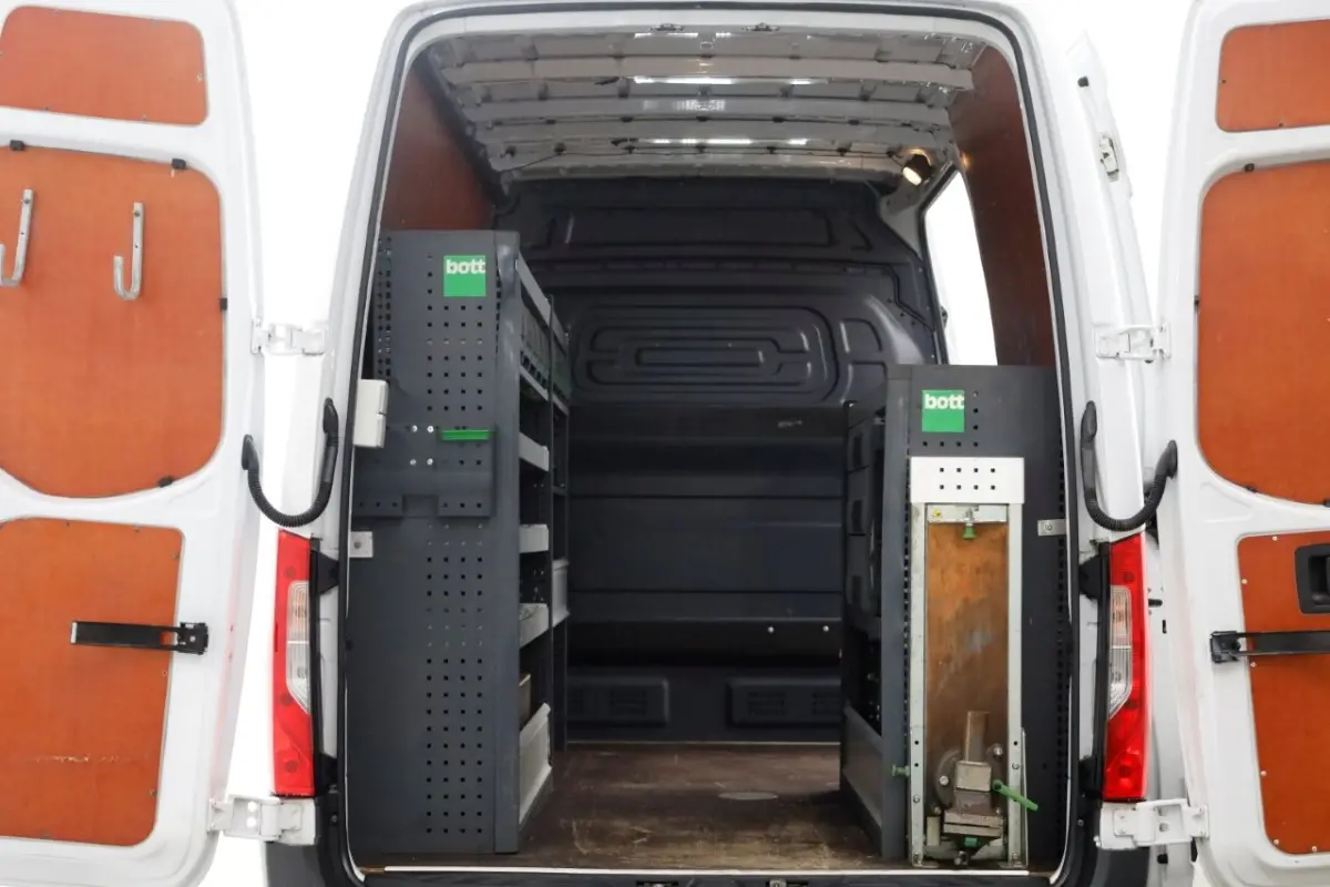 516 CDI 163pk E6 L2H2 Airco/Inrichting/230V Trekhaak 3500kg 11-2019