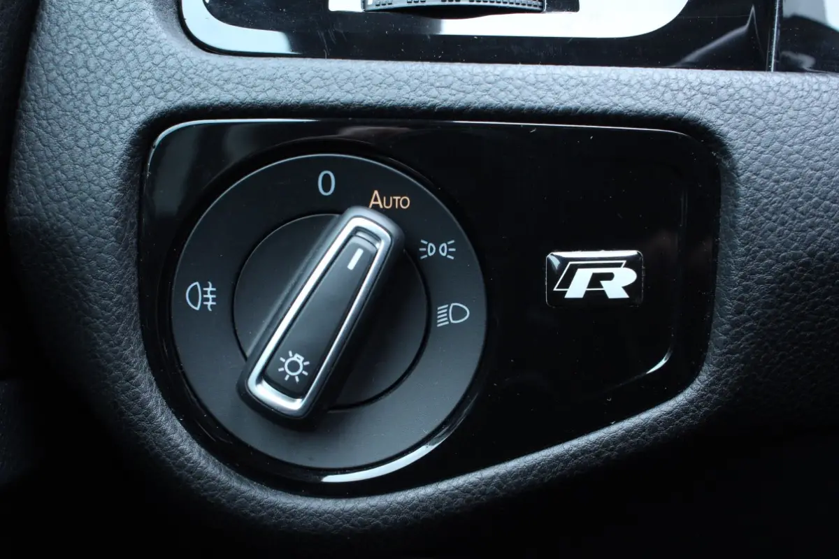 1.5 TSI R-Line 1eEIGNR! NAV BT STOELVW PDC '19