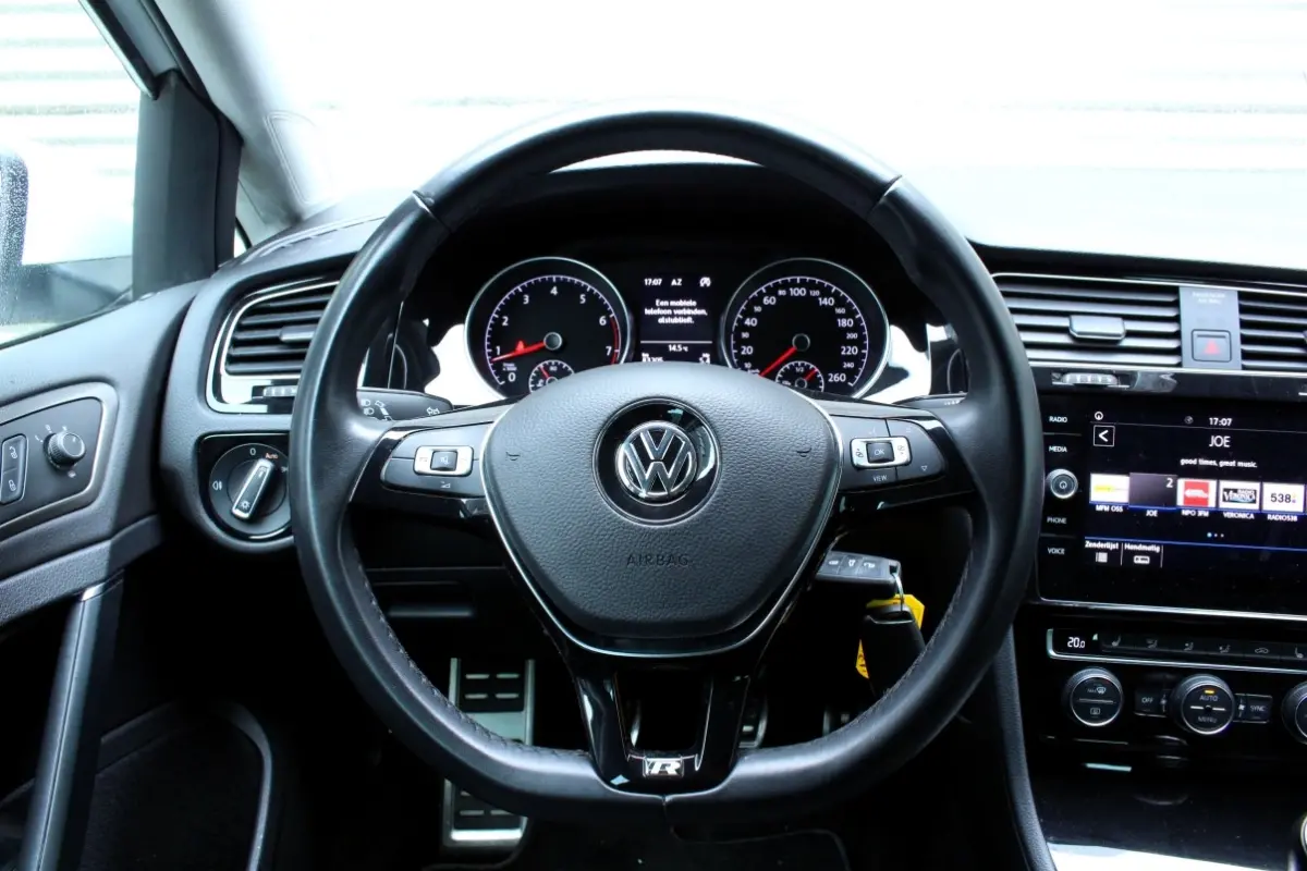 1.5 TSI R-Line 1eEIGNR! NAV BT STOELVW PDC '19