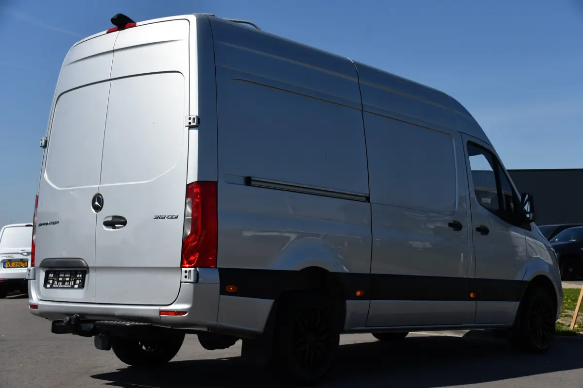 V6 319 3.0 CDI L2H2 PB Edition Camera, Cruise, Carplay, Stoelverwarming, Multimedia, LED, Automaat, Standkache, UNIEK!
