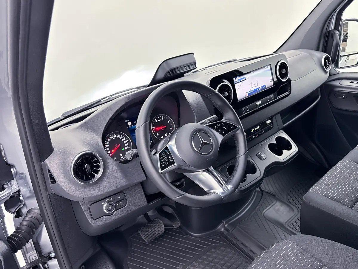 317 1.9 CDI L3H2 Navigatie Elektrische schuifdeur Adaptieve cruise control LED Achteruitrijcamera Betimmering Adaptieve Cruise Control