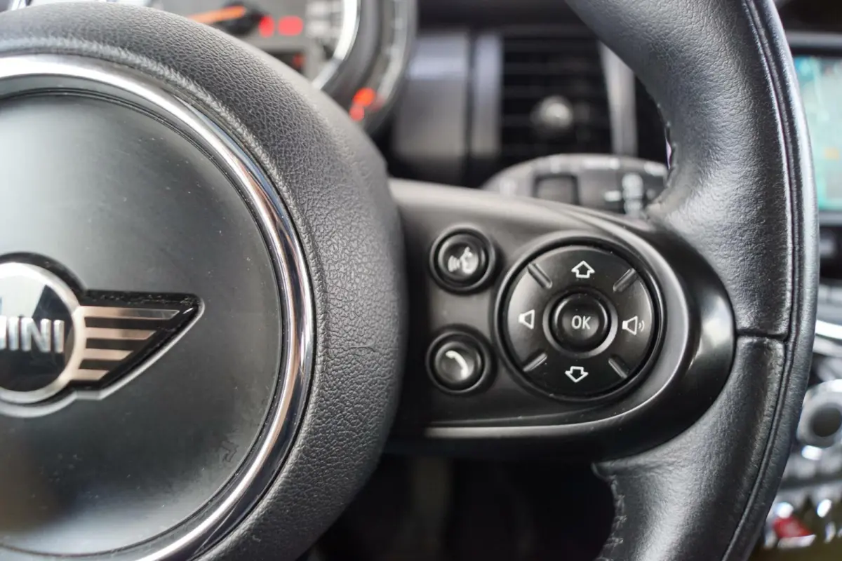 /Aut/Panodak/Harmankardon/Navi/Carplay/STOELVER