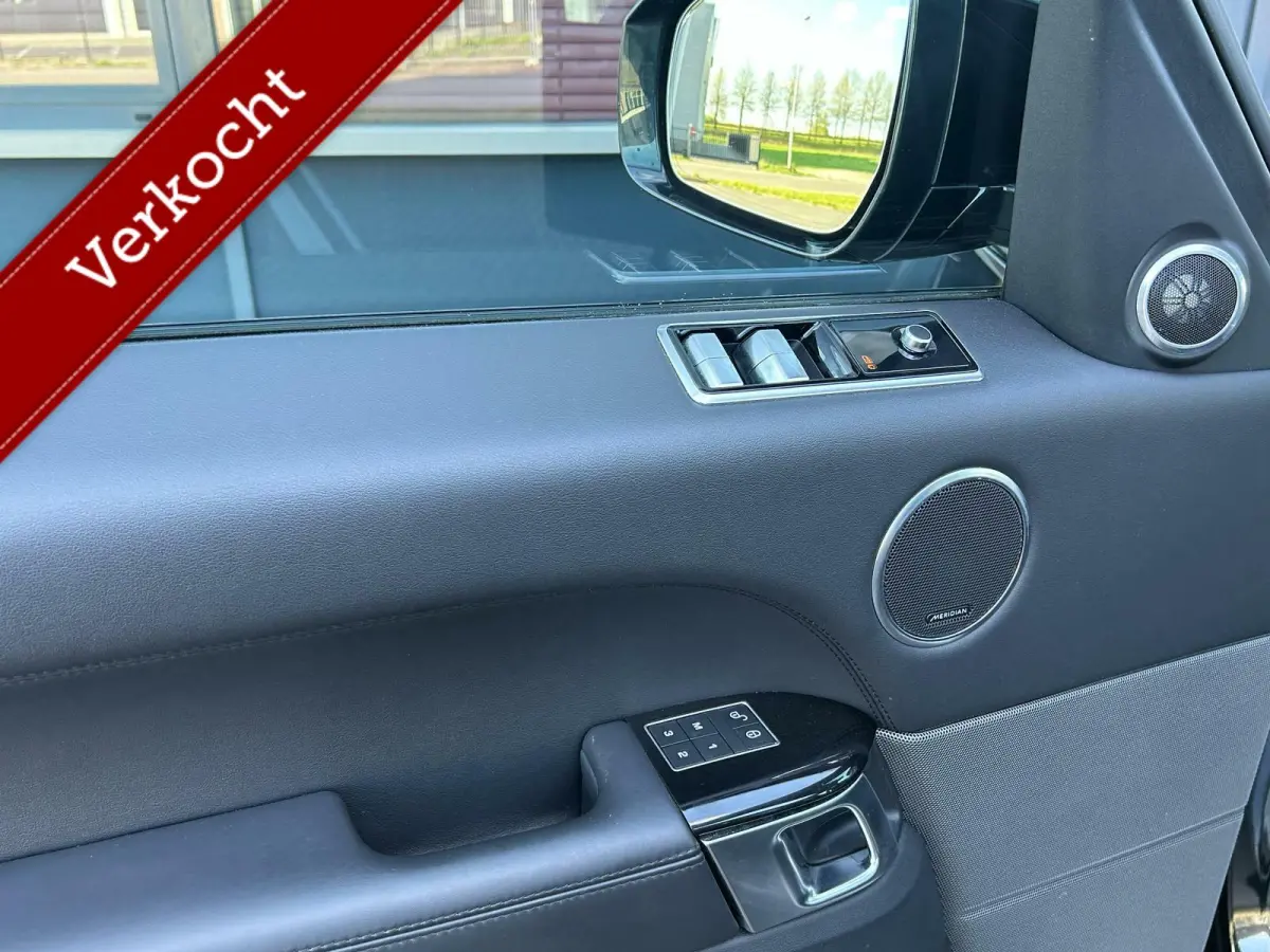 3.0 SDV6 Autobiography Dynamic/pano/