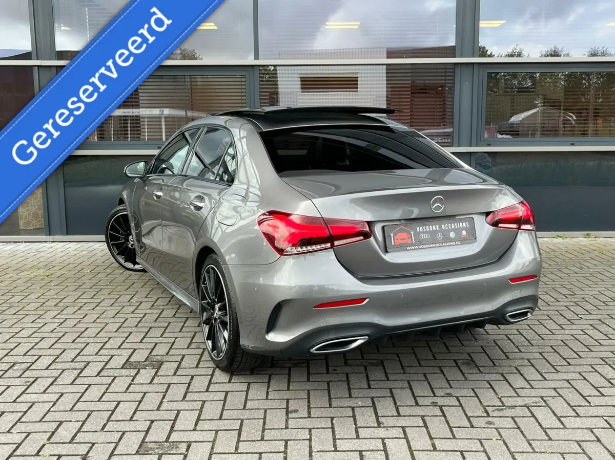 200 Business/AMG/Pano/Memory/keyless/ full option!