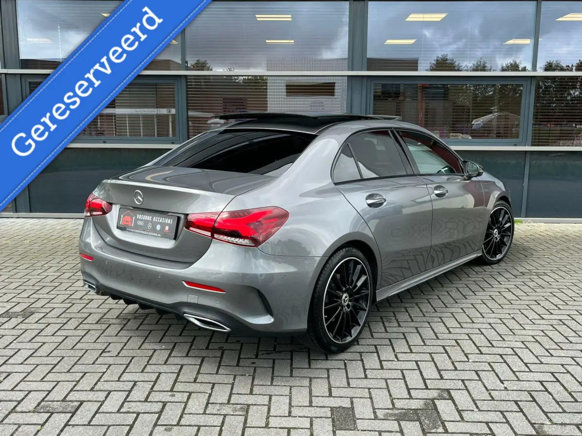 200 Business/AMG/Pano/Memory/keyless/ full option!