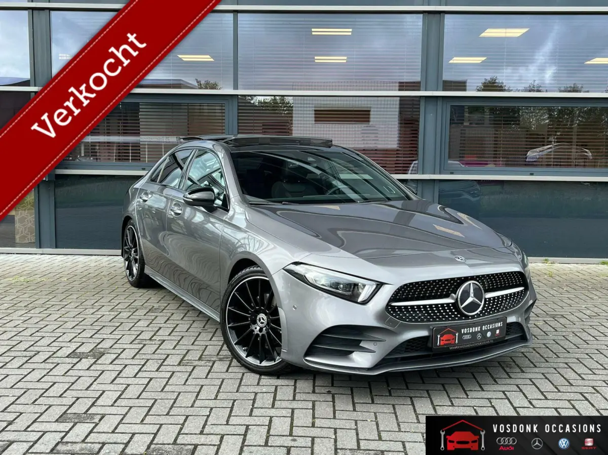 200 Business/AMG/Pano/Memory/keyless/ full option!