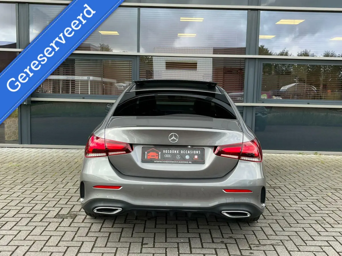 200 Business/AMG/Pano/Memory/keyless/ full option!