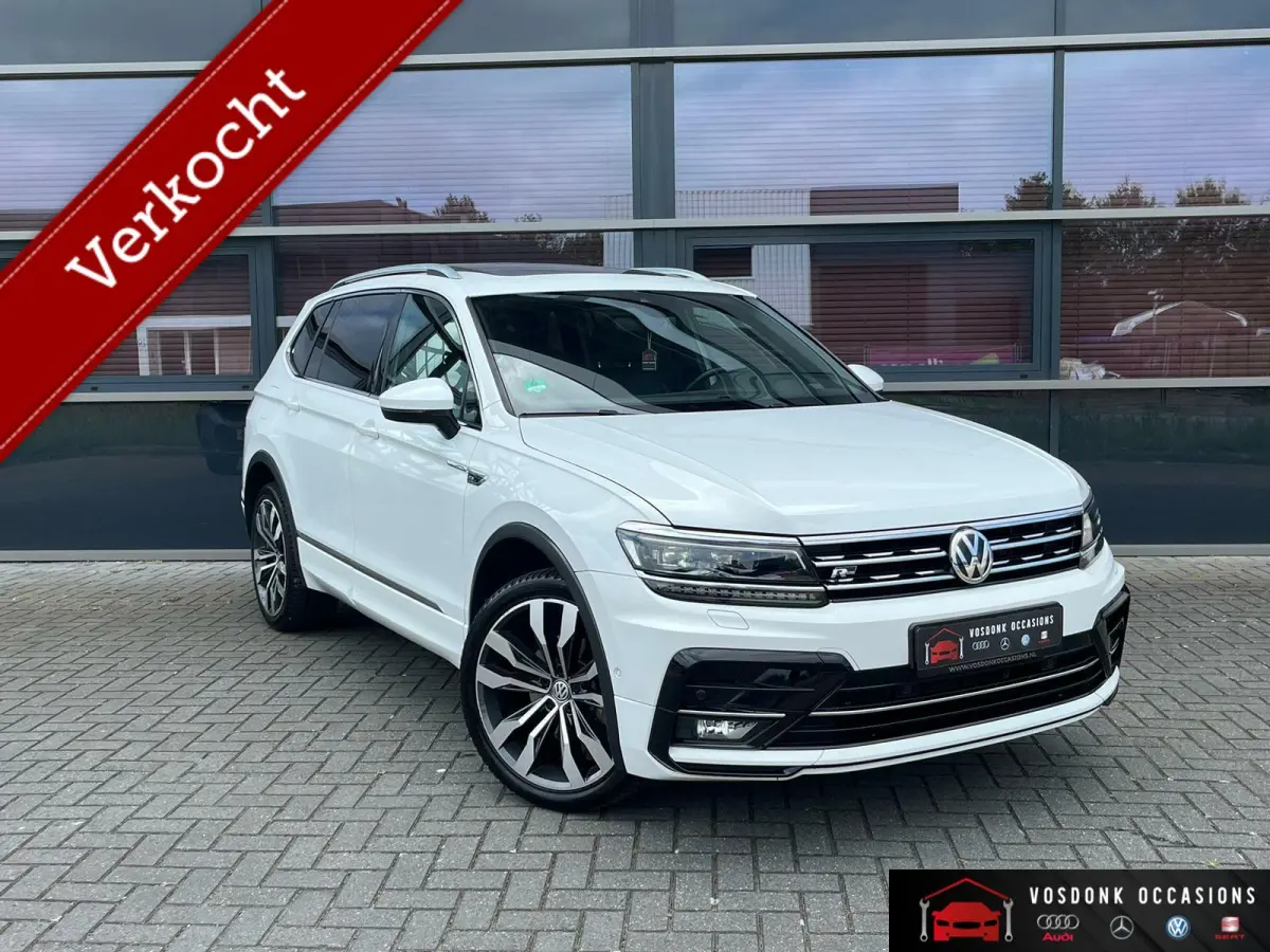 1.5 TSI ACT R-line Trekhaak Pano DSG camera Dodehoek