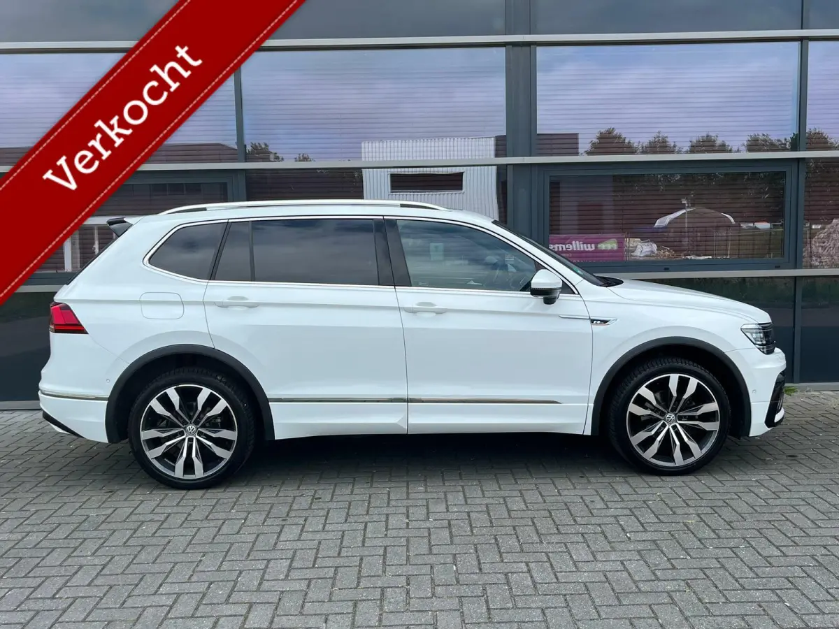 1.5 TSI ACT R-line Trekhaak Pano DSG camera Dodehoek