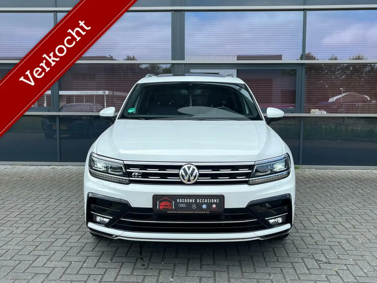 1.5 TSI ACT R-line Trekhaak Pano DSG camera Dodehoek