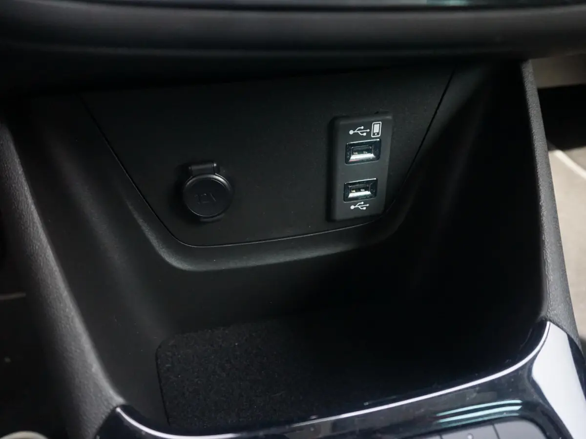 1.2 Turbo GS Line Navi | Climate Contr. | Camera