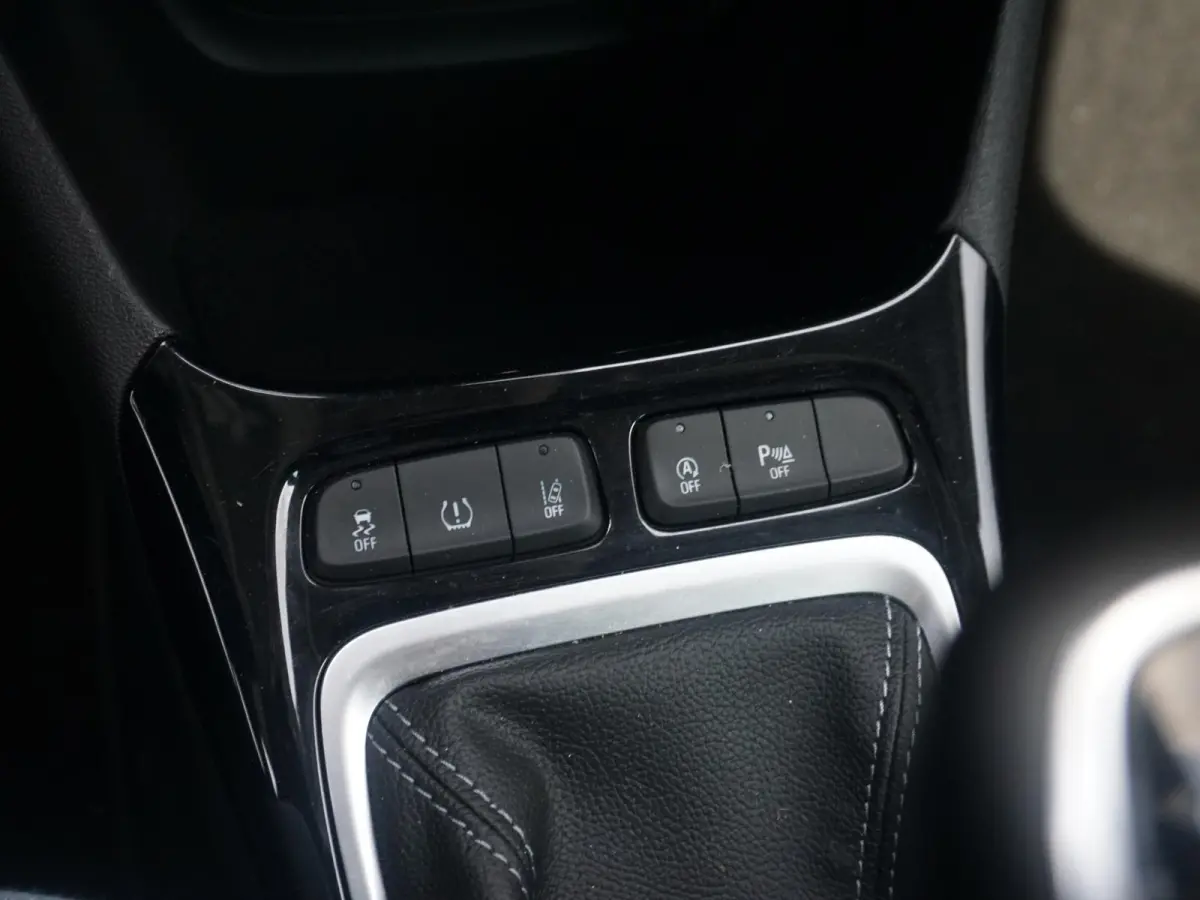 1.2 Turbo GS Line Navi | Climate Contr. | Camera